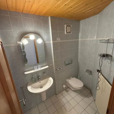Und Maria Gern Hotel