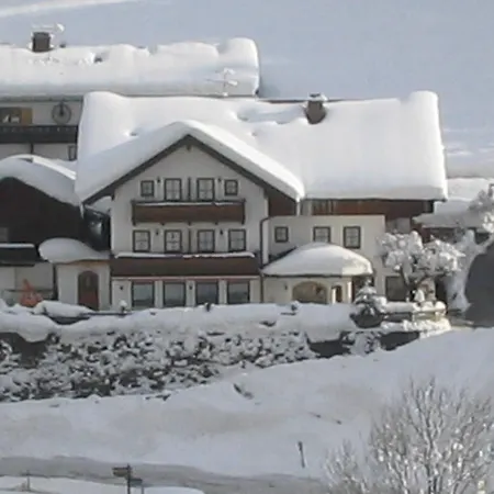 Hotel Und Maria Gern